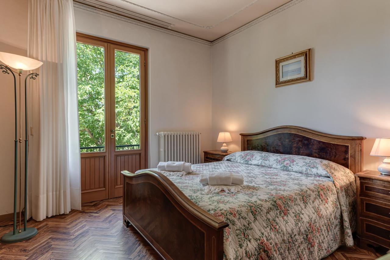 Gigli Di Firenze Villa Rufina Luaran gambar