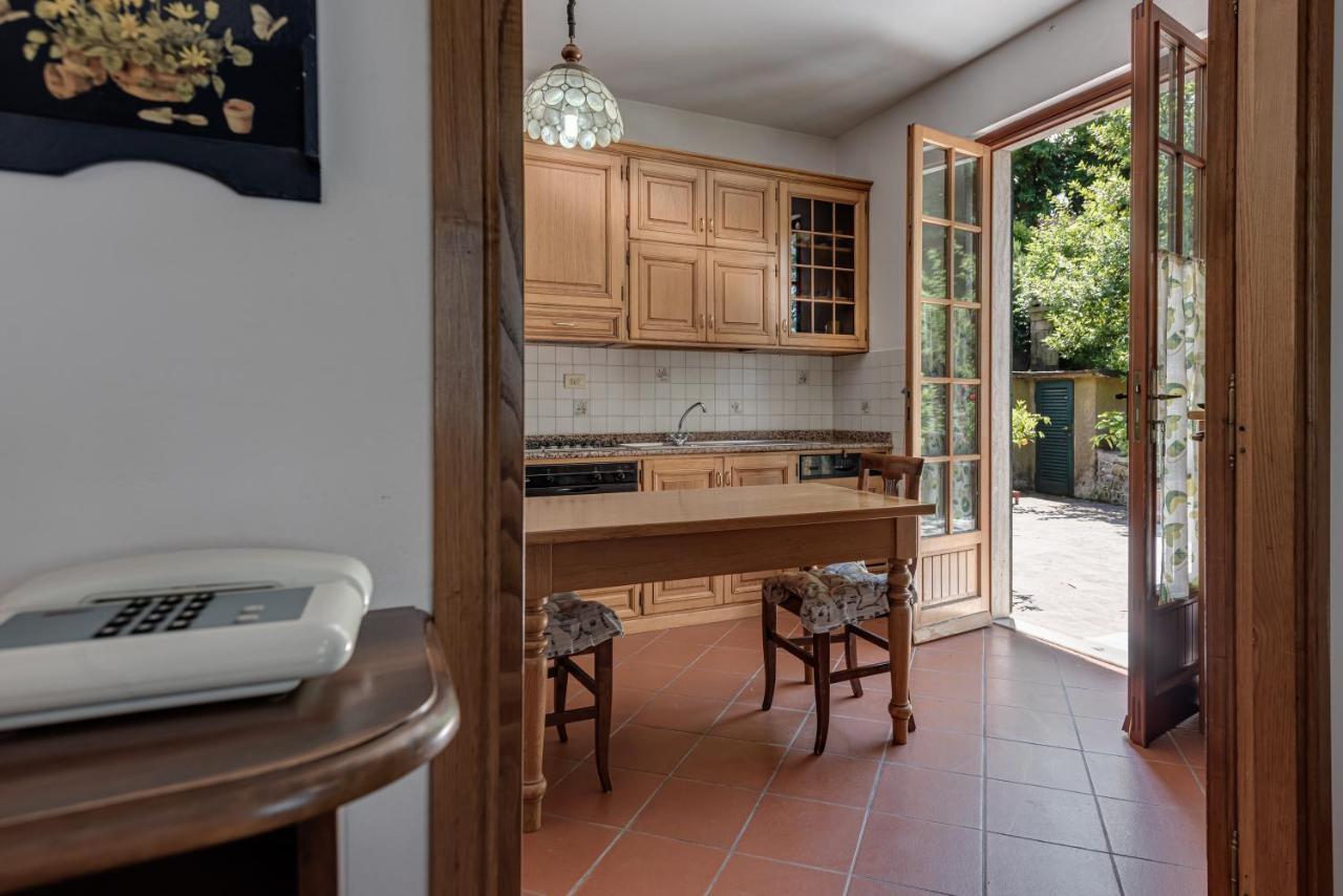 Gigli Di Firenze Villa Rufina Luaran gambar